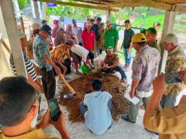 PELATIHAN DAN PENGEMBANGAN PUPUK ORGANIK KALURAHAN HARGOMULYO